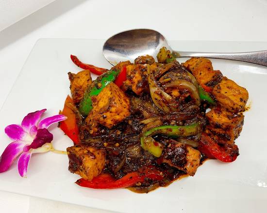 Order Tofu with blk peppers& onions food online from Aroma Royal Thai Cuisine store, Franklin Township on bringmethat.com