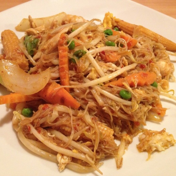 Order Lion City Noodles food online from Thai Time store, Worcester on bringmethat.com
