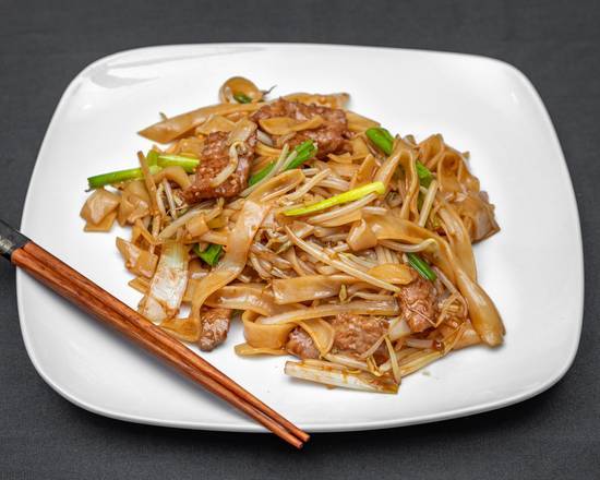 Order Beef Soft Wide Noodle food online from King Shing store, Ann Arbor on bringmethat.com