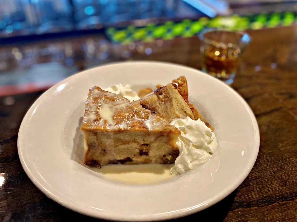 Order Traditional Bread Pudding food online from Doherty's Irish Pub & Restaurant store, Apex on bringmethat.com