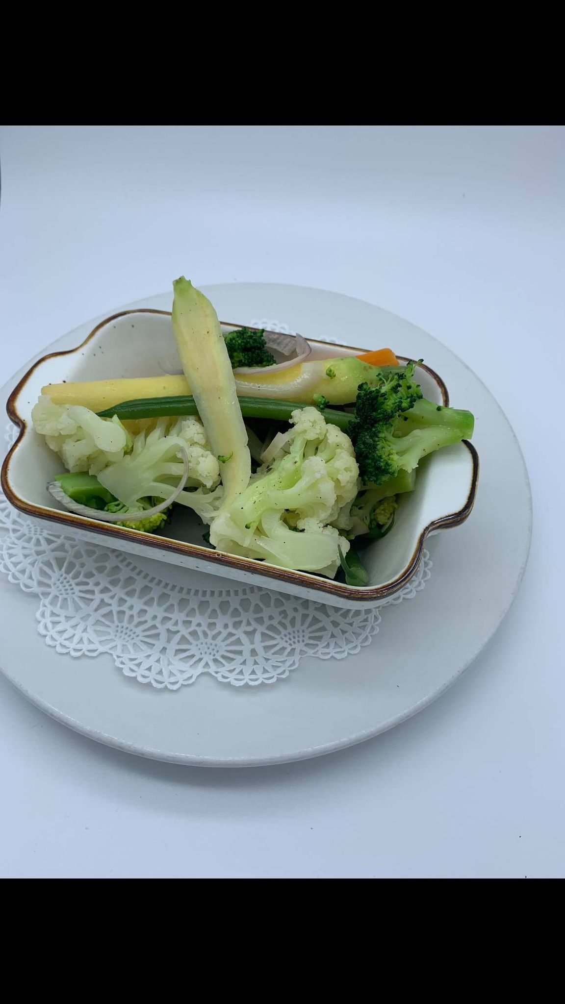 Order Mixed Vegetables food online from Petit Robert Bistro store, Boston on bringmethat.com