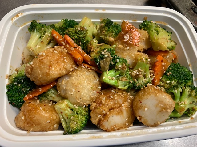 Order Sesame Scallop food online from Simply Thai store, Northbrook on bringmethat.com