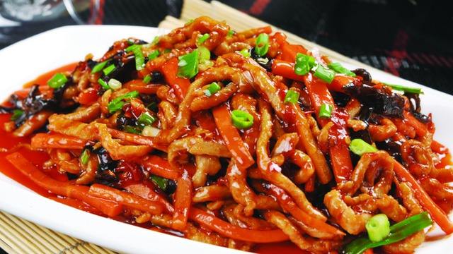 Order Yuxiang Pork 鱼香肉丝 food online from Le's Restaurant store, Ames on bringmethat.com