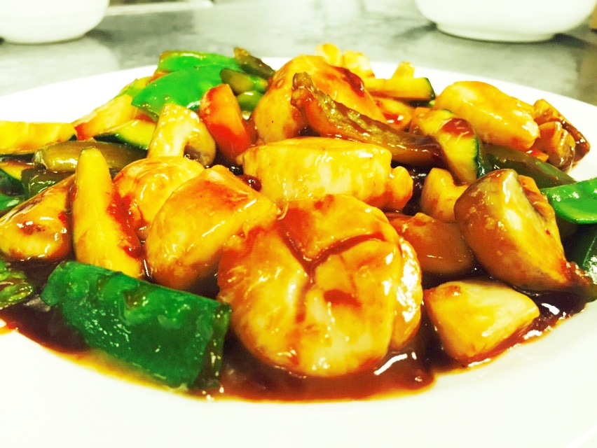 Order 54B. Scallops in Hot Garlic Sauce food online from Chef Ming's Kitchen store, Beverly Hills on bringmethat.com