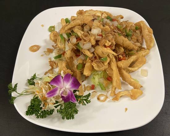 Order Calamari with Spicy Pepper Salt food online from Le Dish Asian Fusion store, Hamilton on bringmethat.com