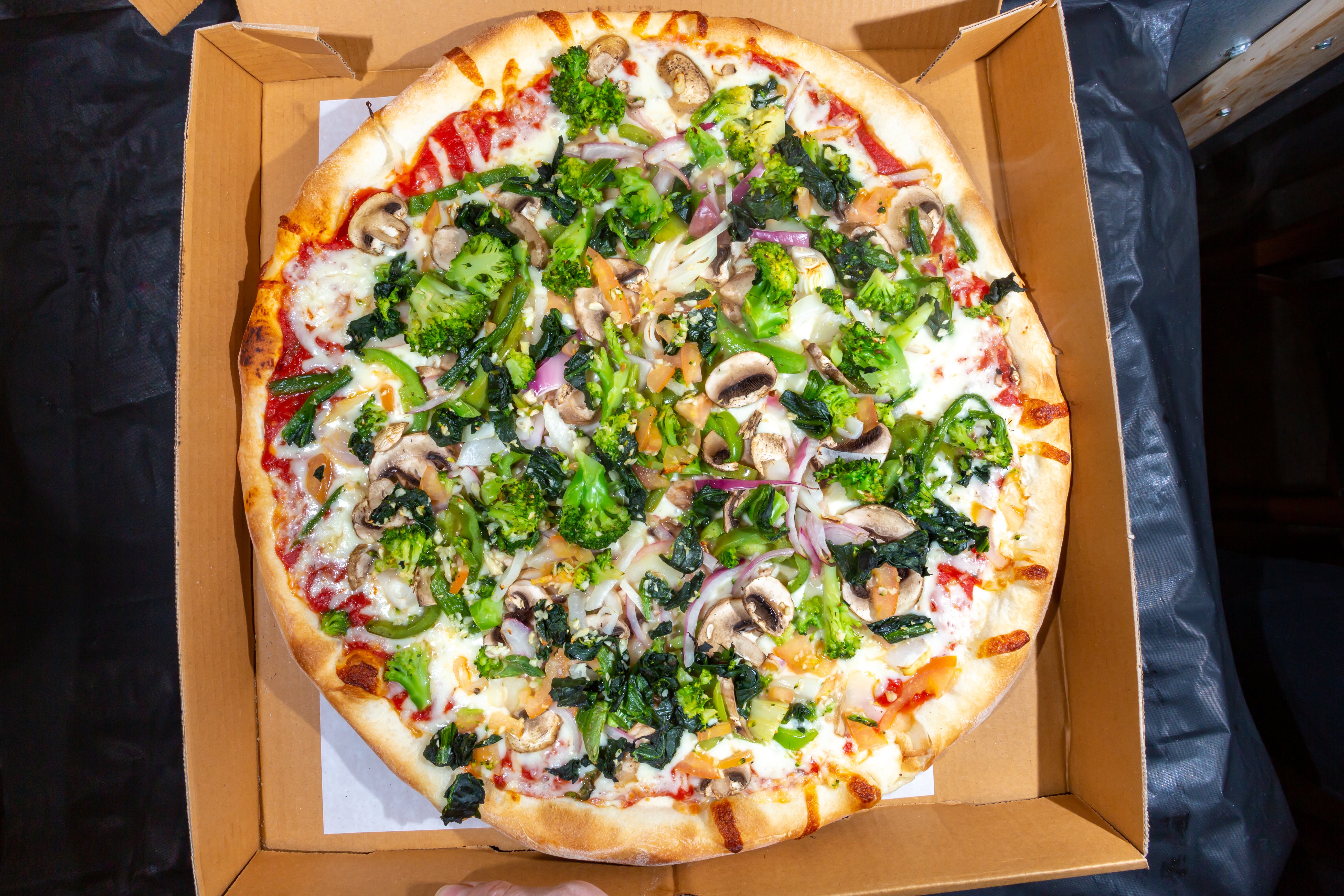 Order Vegetable Pizza - Medium food online from Drake Pizza store, Allentown on bringmethat.com