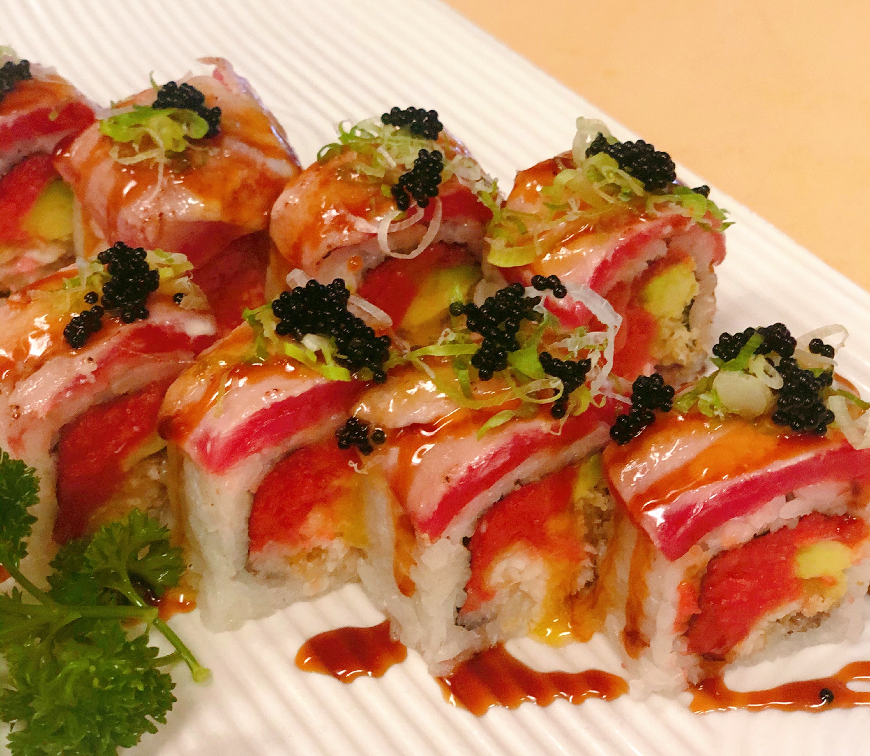 Order Tuna Amazing Roll food online from Sake Roll Sushi Bar store, Glendora on bringmethat.com