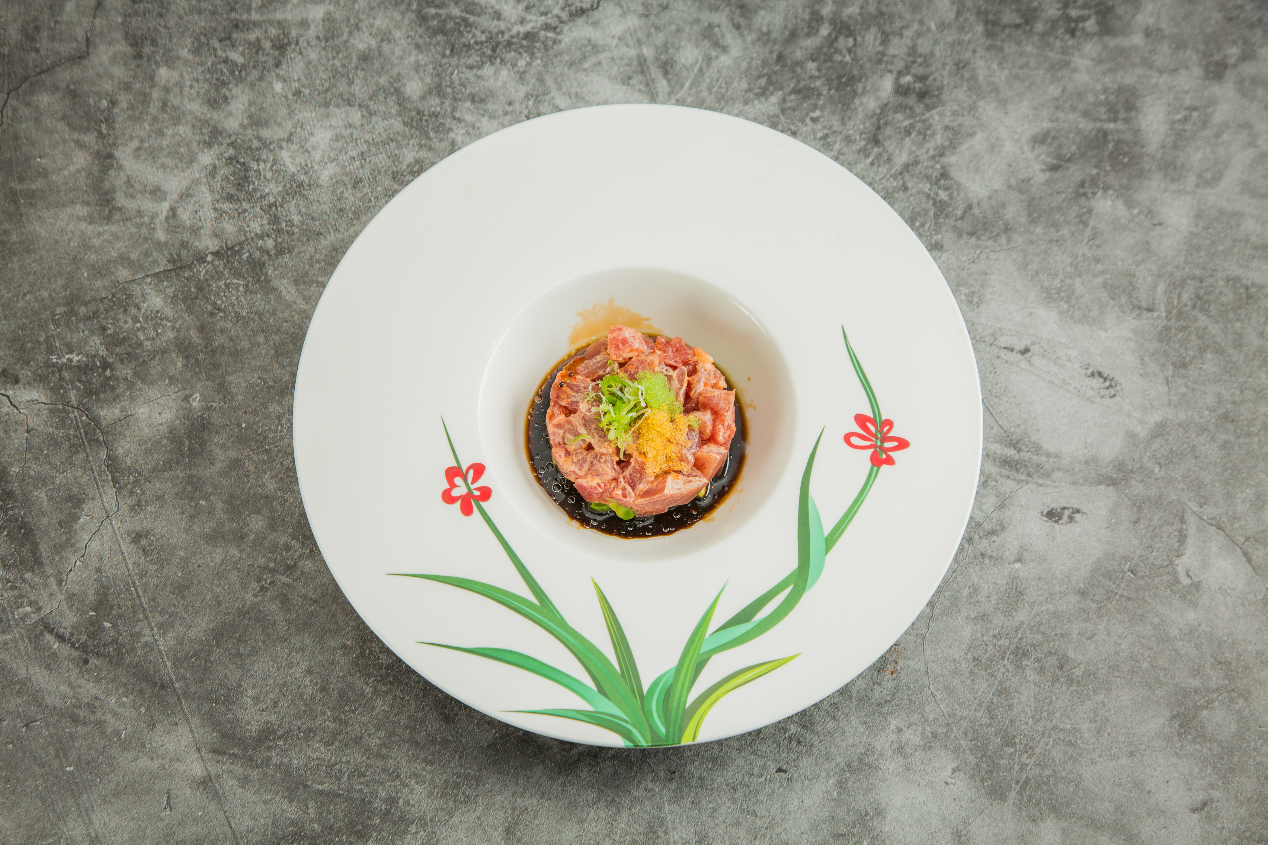 Order Tuna Tartar food online from Sushi para japanese restaurant store, New York on bringmethat.com
