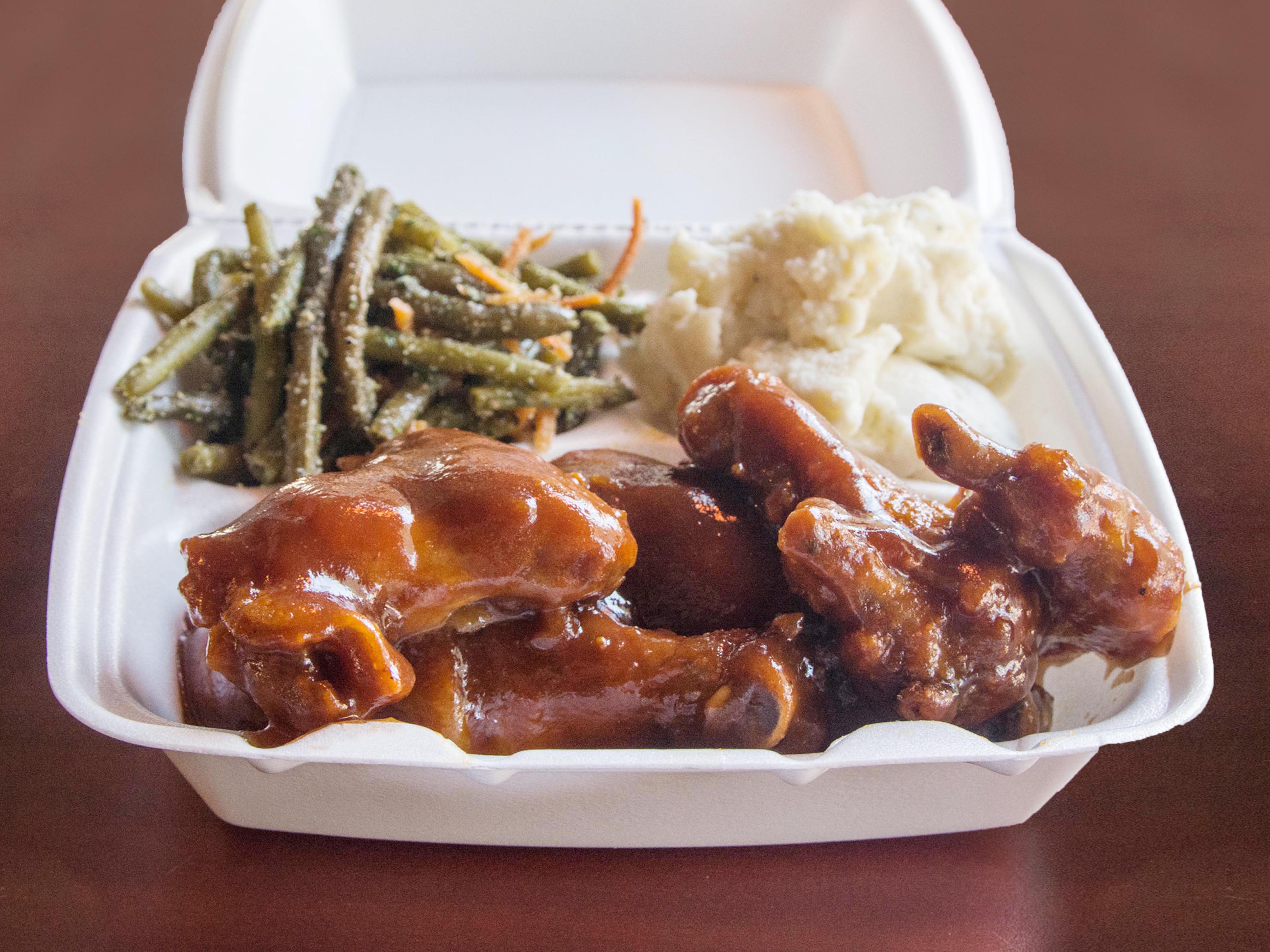 Order Brown Stew Chicken food online from Vasachy Restaurant & Catering store, Baltimore on bringmethat.com