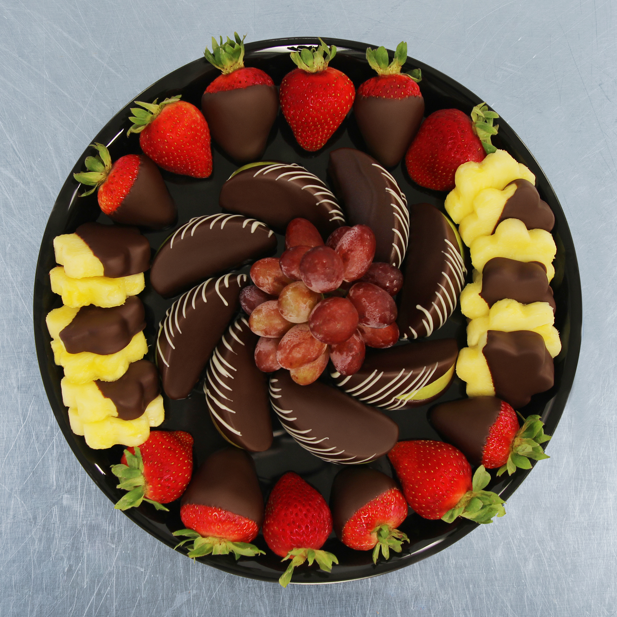 Order Chocolate Dipped Indulgence Platter food online from Edible Arrangements store, Rancho Cucamonga on bringmethat.com
