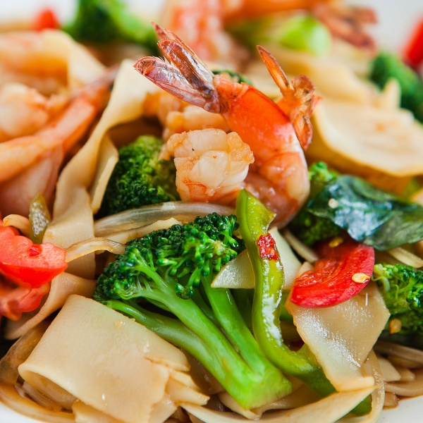 Order Spicy Noodles food online from Siam chan thai cuisine store, Los Angeles on bringmethat.com