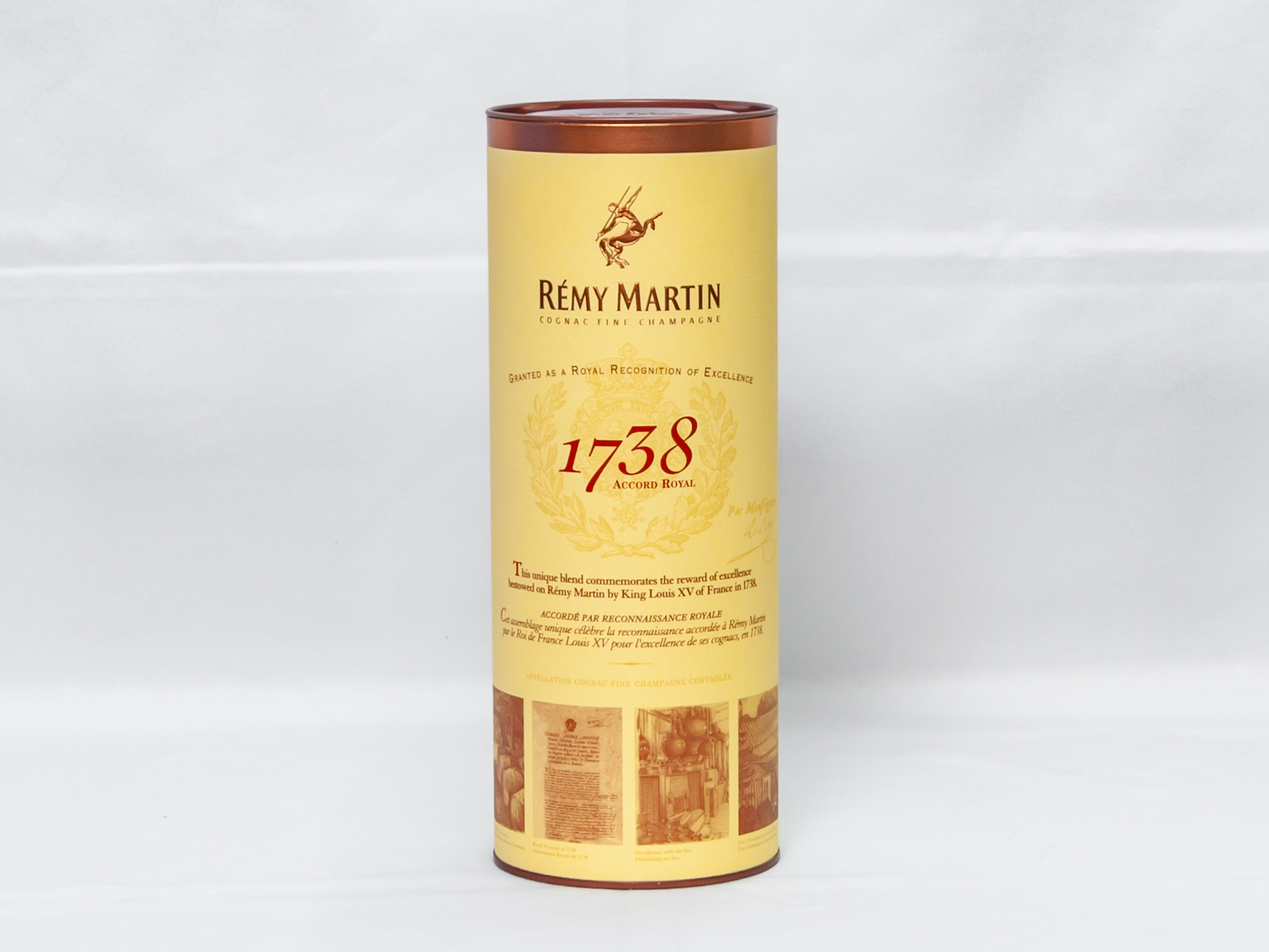 Order Remy Martin 1738 Accord Royal  food online from Pm Food & Liquor store, Harvey on bringmethat.com