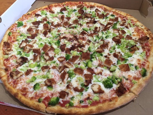 Order Chicken Broccoli Pizza - Small 14'' (8 Slices) food online from Gabriella's Family Pizza store, Flushing on bringmethat.com