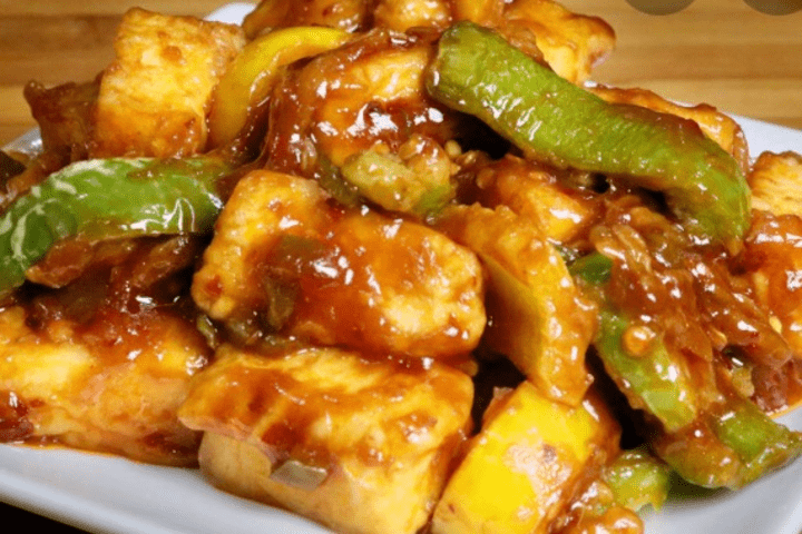 Order Chilli Paneer food online from Royal Kitchen Indian Restaurant store, Oakland on bringmethat.com