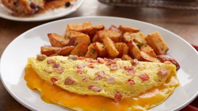 Order Bacon Ham & Sau Omelet food online from Mimi Café store, Whittier on bringmethat.com
