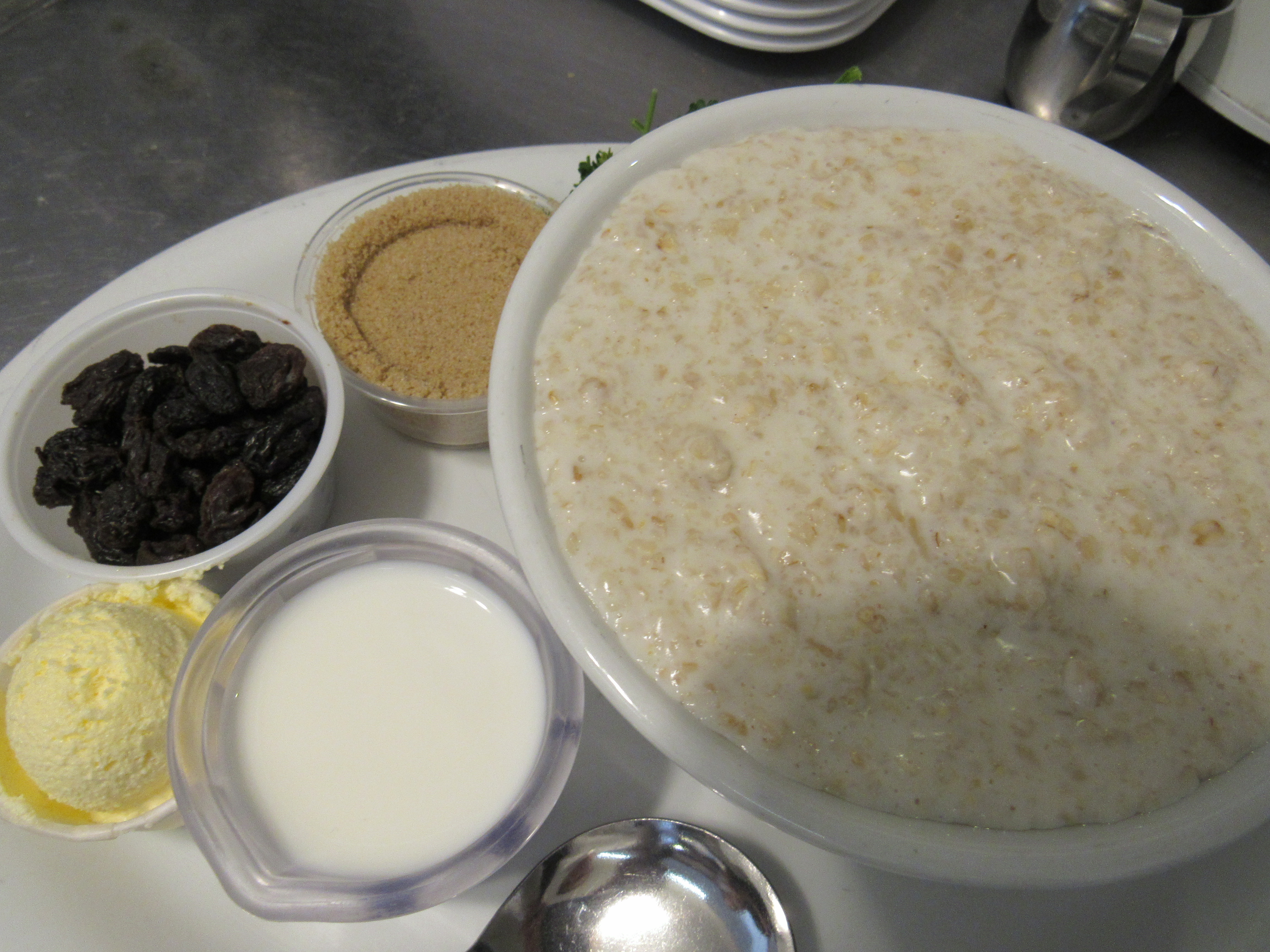 Order Oatmeal food online from Soup Shoppe store, Riverside on bringmethat.com