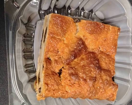 Order Traditional Bread Pudding  food online from AGAPE KITCHEN & PRALINES store, Humble on bringmethat.com