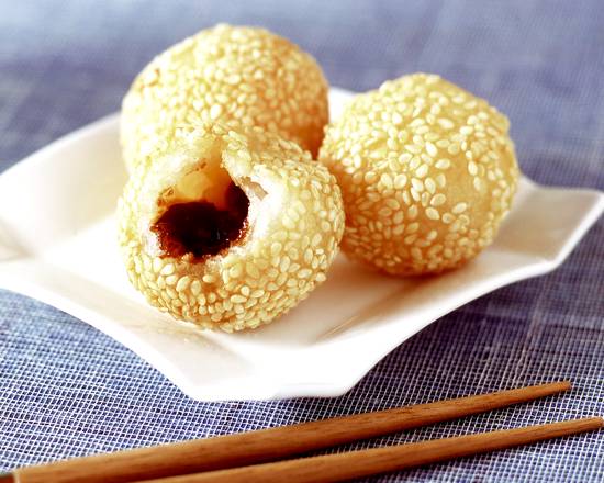 Order Sesame ball (8 pcs) food online from Chinatown Express store, Warsaw on bringmethat.com