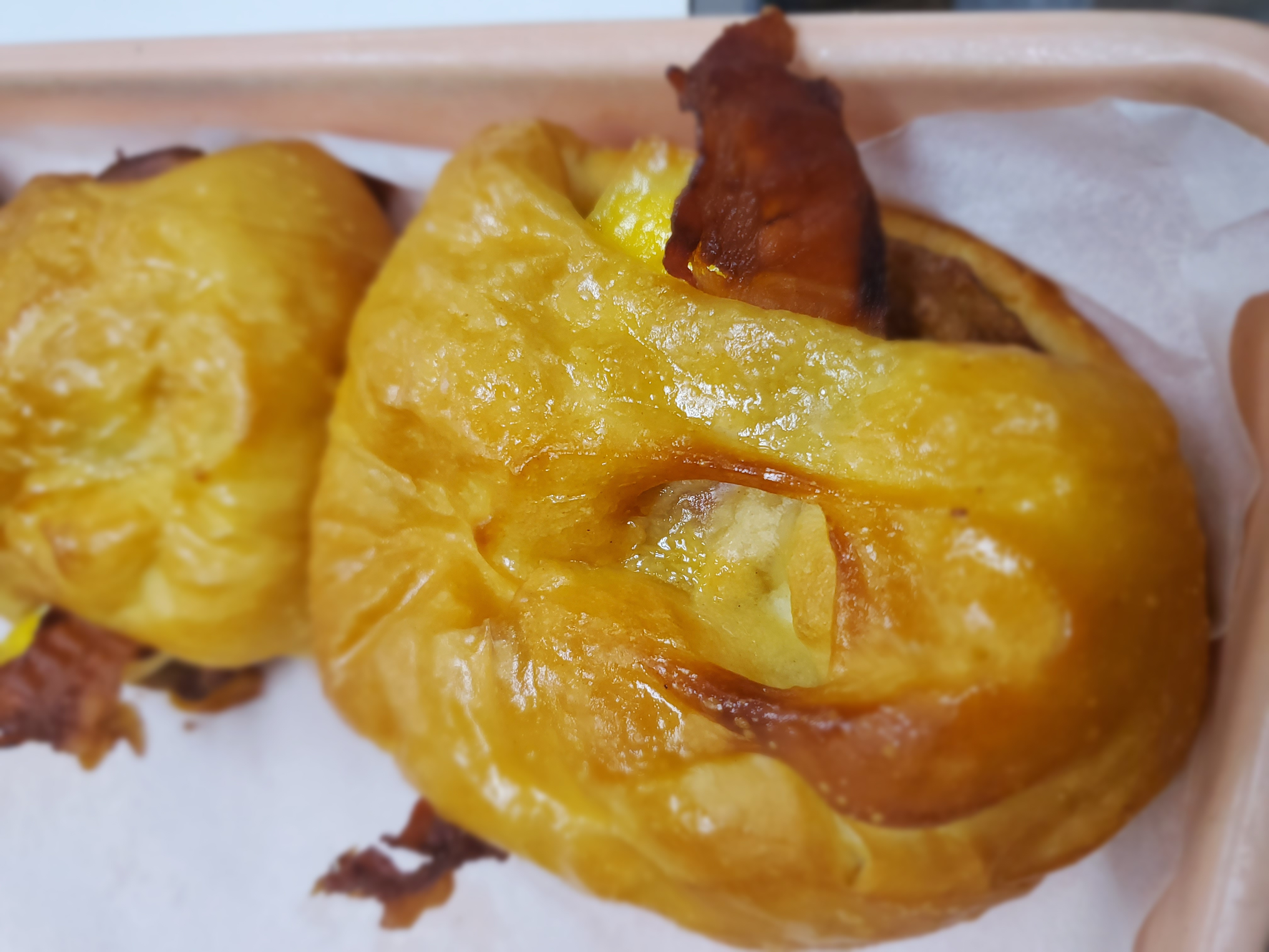 Order Sausage egg cheese & bacon food online from Saginaw Donut Shop store, Saginaw on bringmethat.com