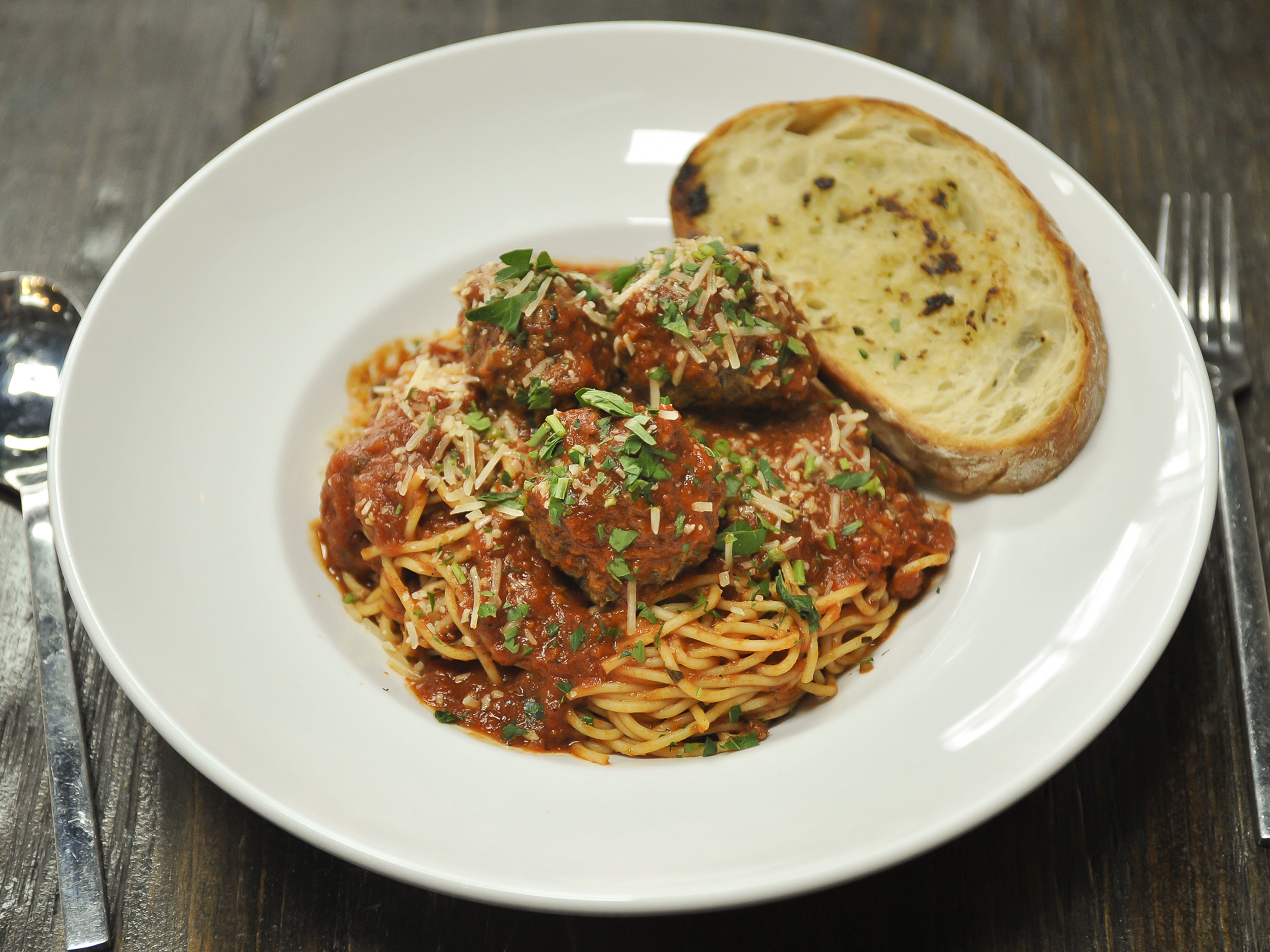 Order Spaghettini Marinara food online from Eataliano Kitchen store, Atlanta on bringmethat.com