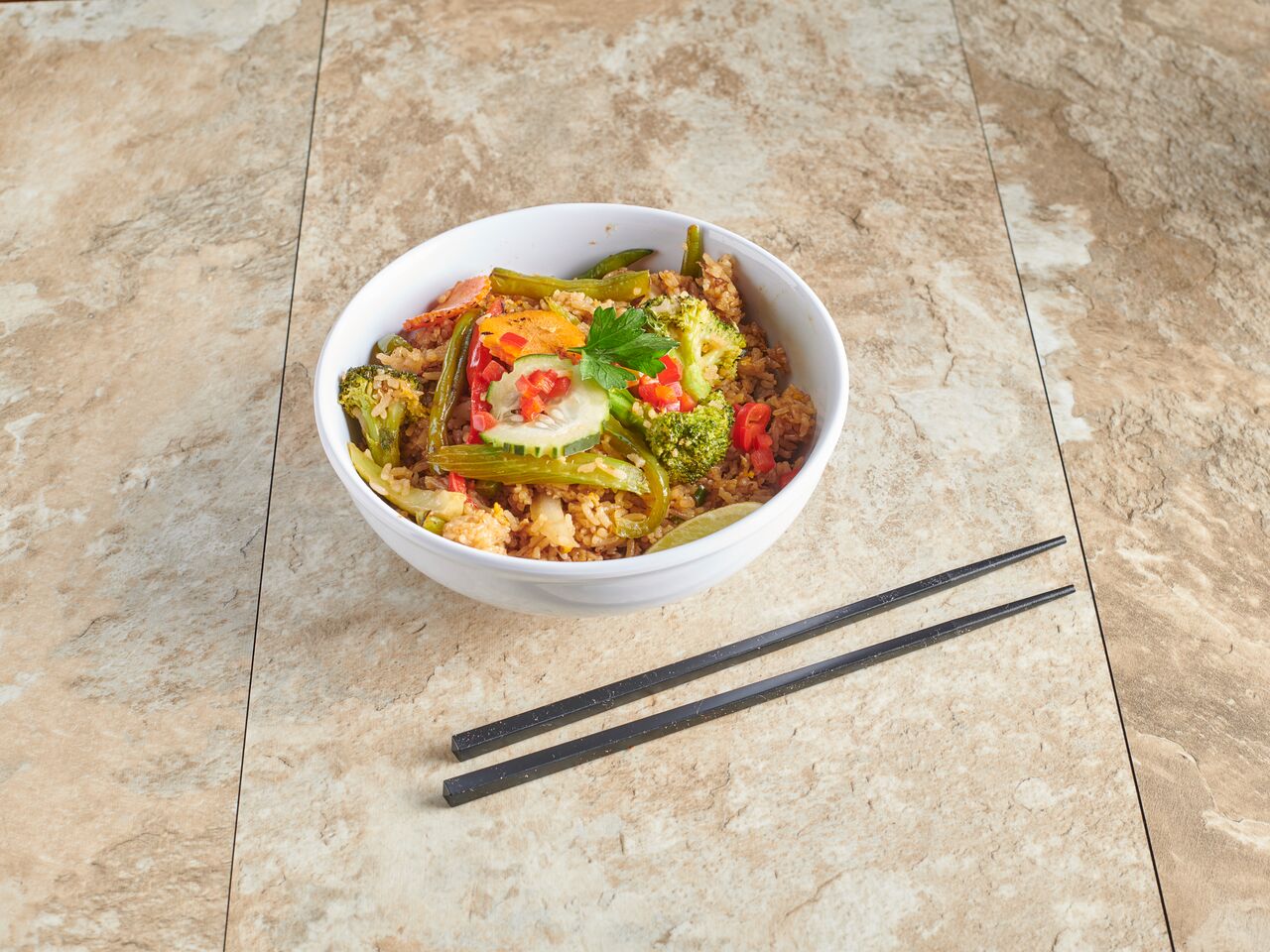 Order R4. Basil Fried Rice food online from Mai Thai Thai Kitchen store, Brooklyn on bringmethat.com