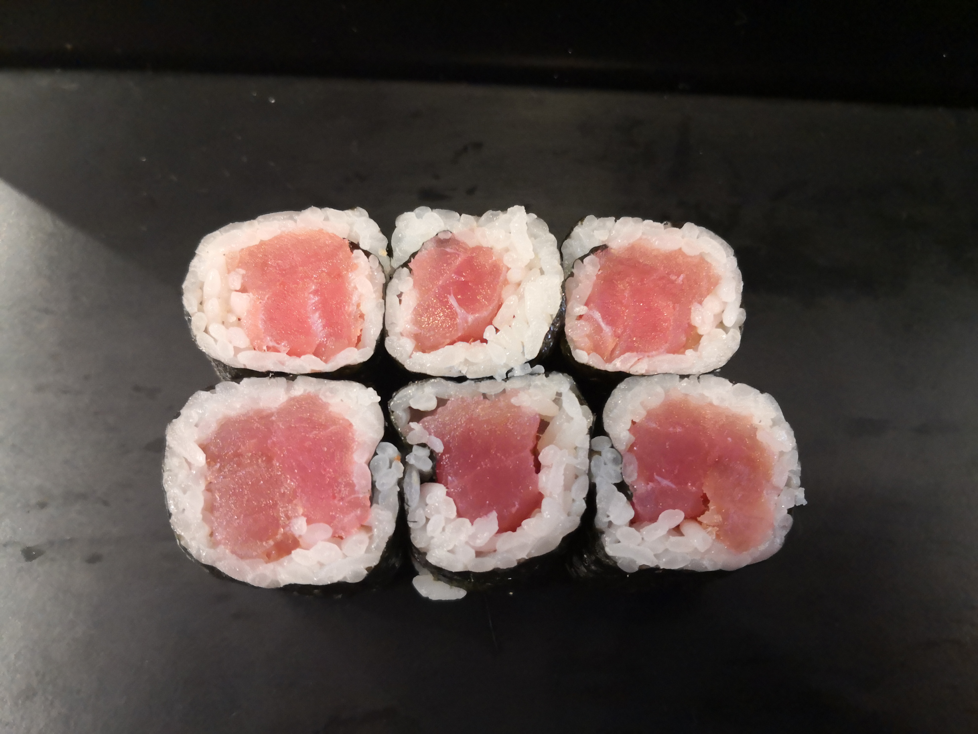 Order Tuna Roll food online from Makana Hawaiian & Japanese BBQ store, New York on bringmethat.com