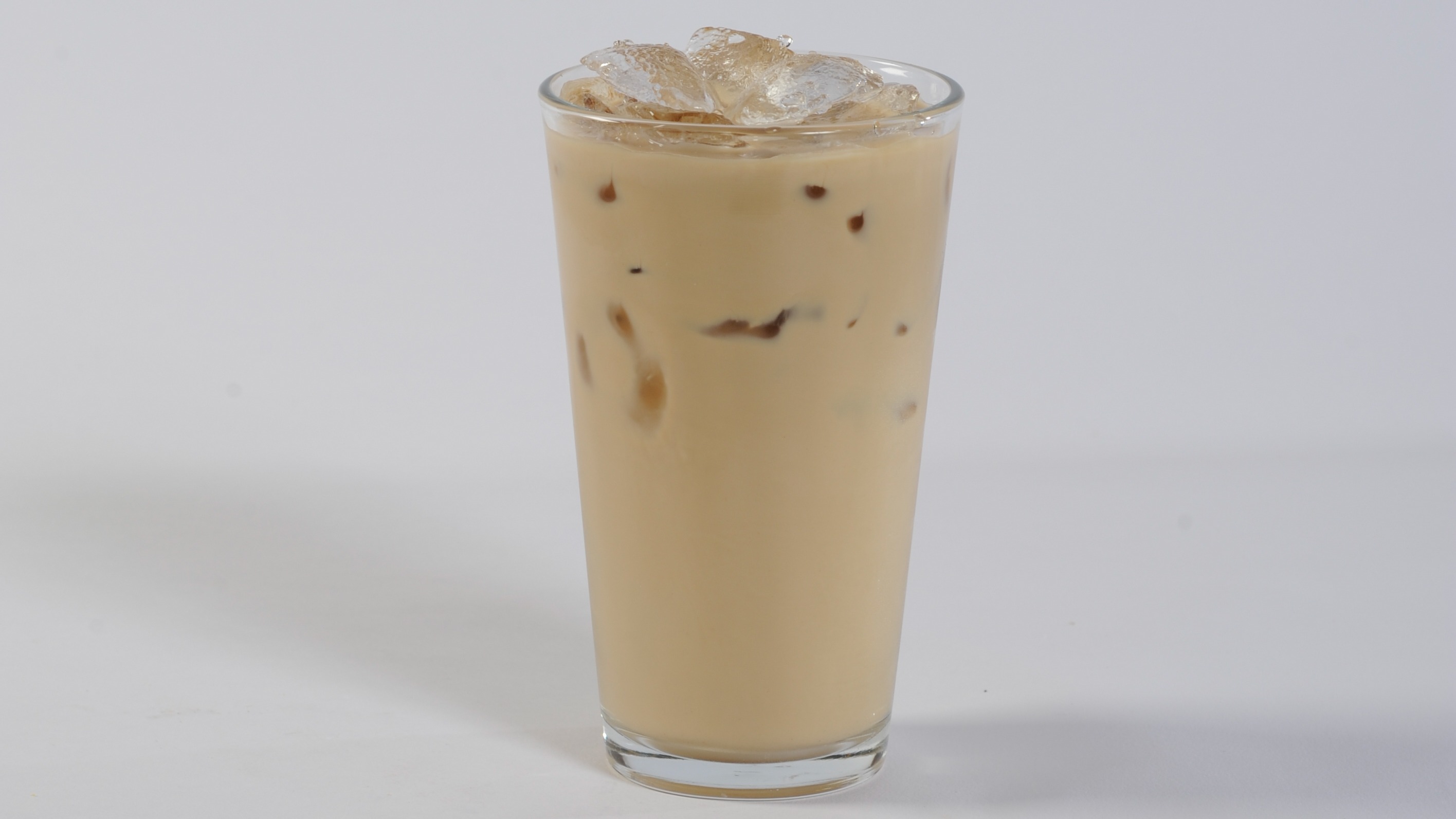 Order Iced Coffee food online from Amigos/Kings Classic store, Lincoln on bringmethat.com