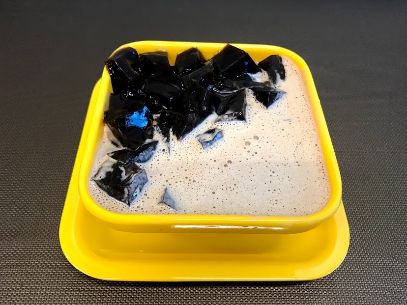 Order Grass Jelly Almond Soup food online from Metro Hong Kong Dessert store, San Francisco on bringmethat.com