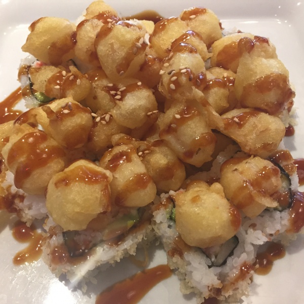 Order Crunchy Scallop Roll food online from Dono Sushi Cafe store, Chino on bringmethat.com
