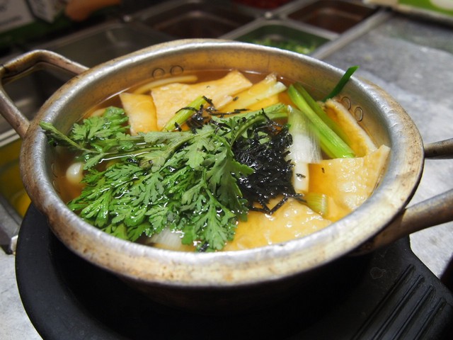 Order M-49A. Udon (냄비우동/锅烧乌冬面) food online from Restaurant Namsan store, Los Angeles on bringmethat.com