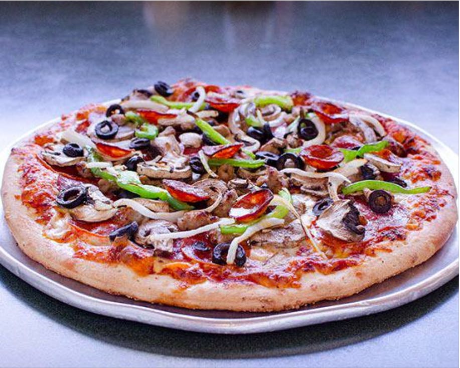 Order King Arthur’s Supreme Pizza - Personal (4 Slices) food online from Round Table Pizza store, Cathedral City on bringmethat.com