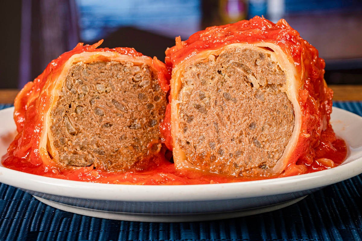 Order Stuffed Cabbage Dinner food online from Toojay store, Dania Beach on bringmethat.com