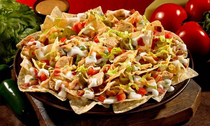 Order Southwest Chicken Nachos food online from Freddy's Wings and Wraps store, Newark on bringmethat.com