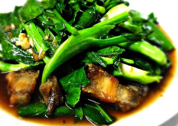 Order Chinese Broccoli Entree food online from Lucky Thai store, Las Vegas on bringmethat.com