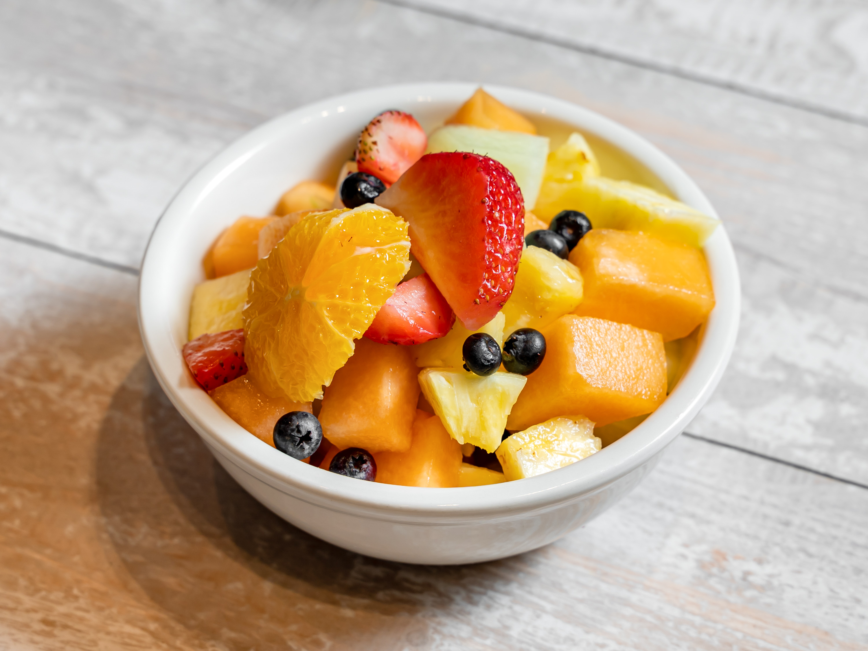 Order Fresh Fruit Salad food online from Cafe Metro store, New York on bringmethat.com