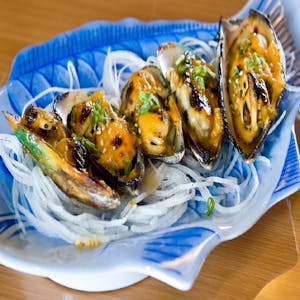 Order Baked Mussel (5 Pieces)  food online from Sushiya store, Pasadena on bringmethat.com