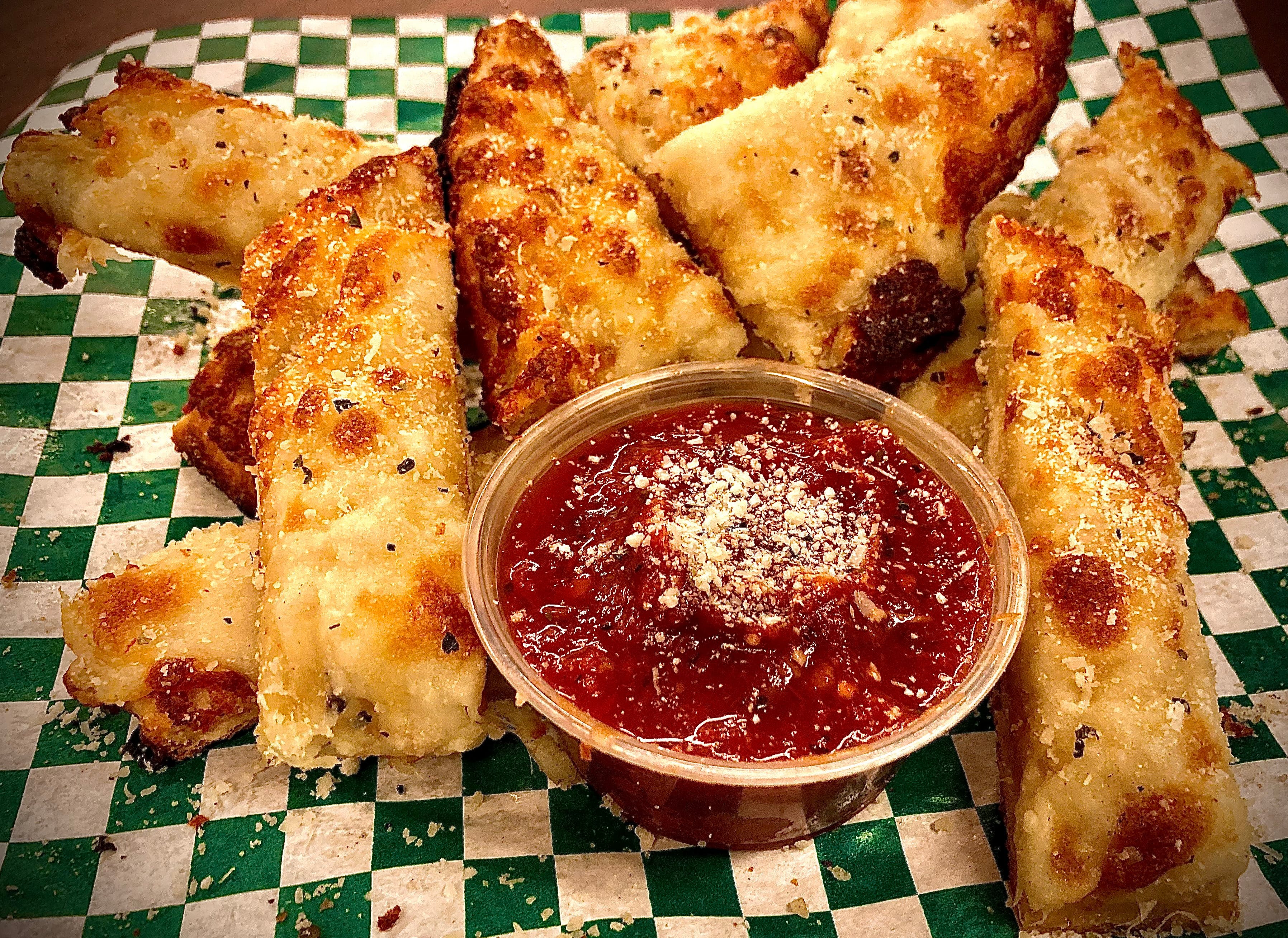 Order Cheesy Breadsticks - Appetizer food online from La Vostra Pizza store, Mckees Rocks on bringmethat.com