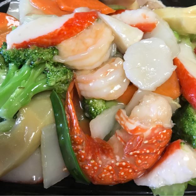 Order S1. Seafood Delight（海鲜大会） food online from Cj Chan Restaurant store, Dayton on bringmethat.com