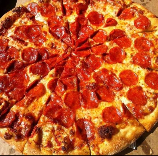 Order 16" Classic Pepperoni food online from Louises Trattoria store, Los Angeles on bringmethat.com