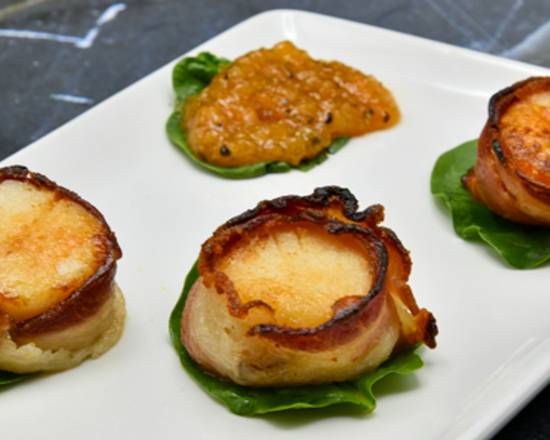 Order Bacon Wrapped Sea Scallops food online from Morton The Steakhouse store, Anaheim on bringmethat.com