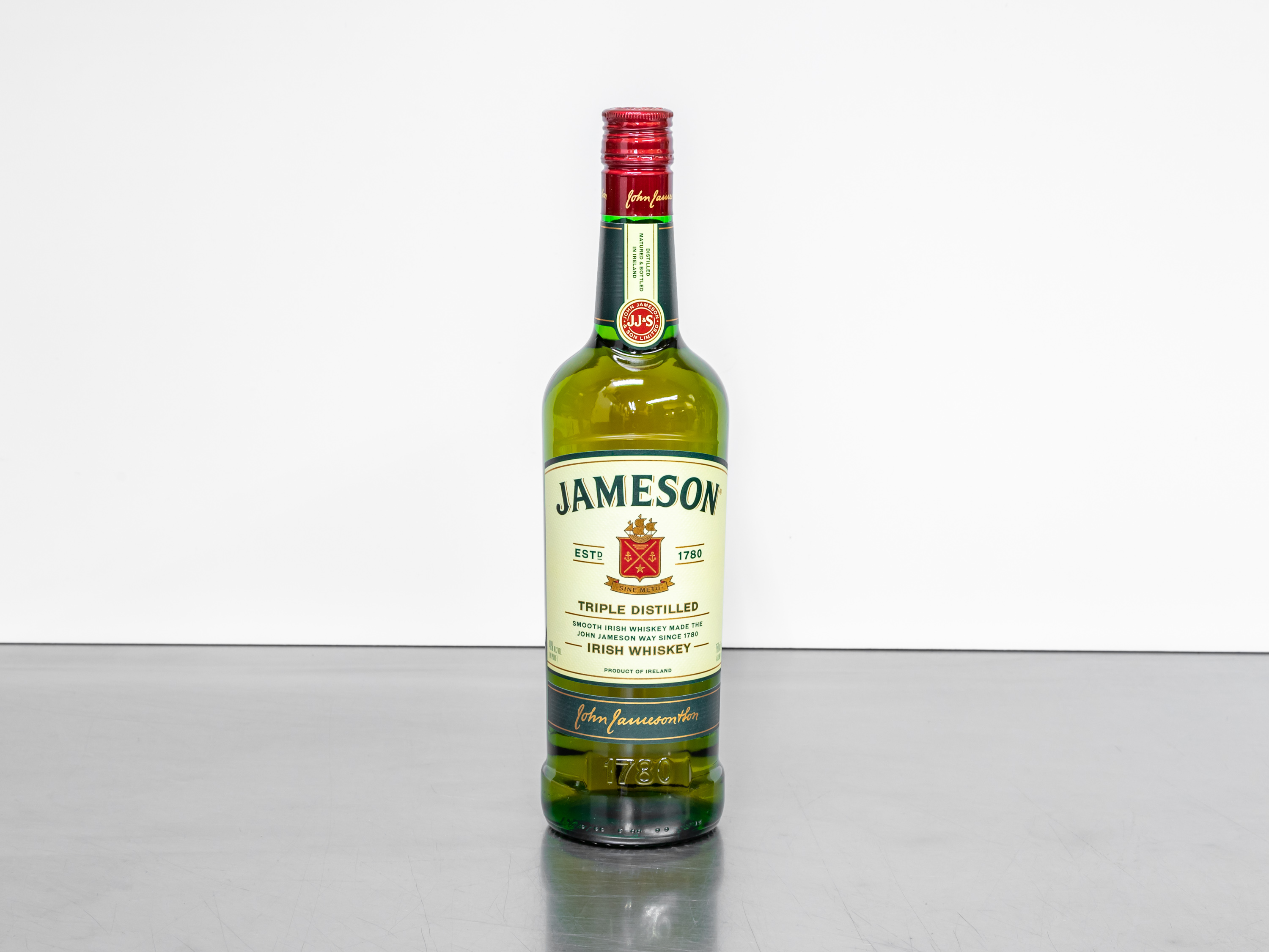 Order Jameson Triple Distilled Irish Whiskey 750 ml. food online from In The Zone Vi store, Apache Junction on bringmethat.com