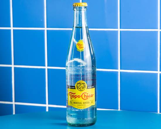 Order Topo Chico - Sparkling Water food online from Pop's Bagels store, Culver City on bringmethat.com
