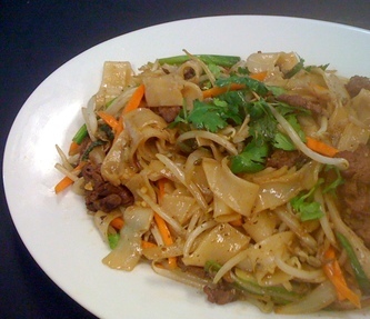 Order N5. Basil Beef Flat Noodle food online from Pho Crystal store, Fairview on bringmethat.com