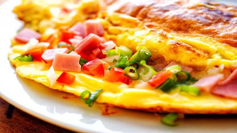 Order Omelette with Vegetables (with Toast) food online from Evertz's Cafe Restaurant store, Glendale on bringmethat.com