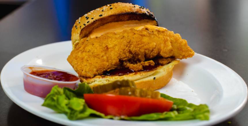 Order Crispy Chicken Sandwich food online from Dallas bbq store, New York on bringmethat.com