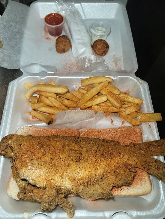 Order Whole Catfish Large 15oz food online from Royal Fried Seafood & Grill store, Cedar Hill on bringmethat.com