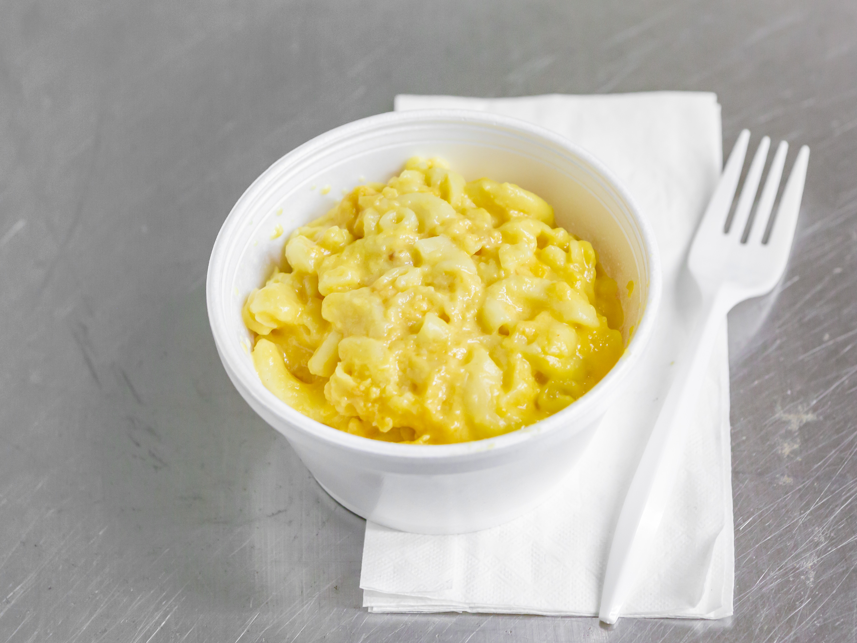 Order Macaroni and Cheese food online from Uptown BBQ & Soulfood store, Detroit on bringmethat.com