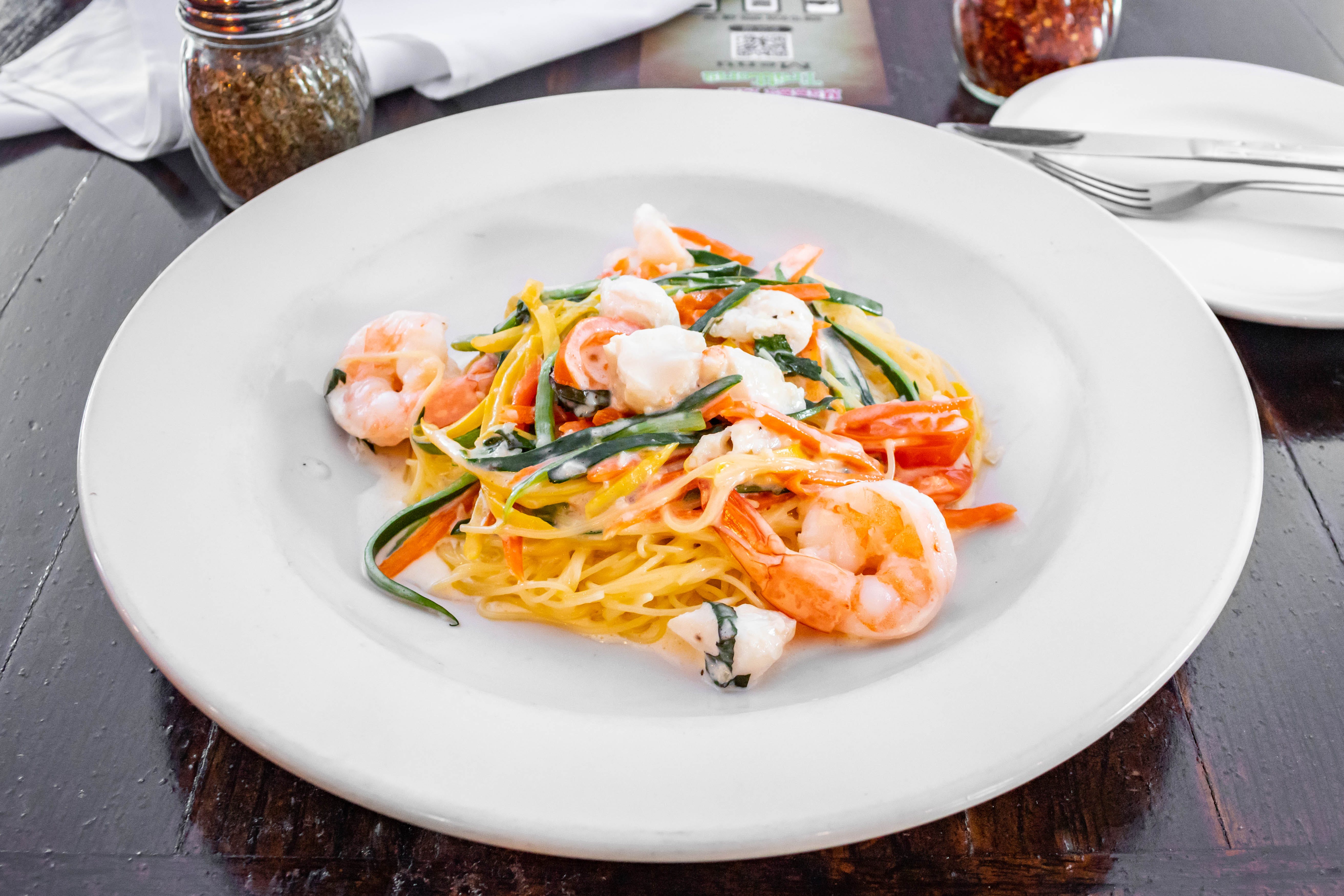 Order Shrimp Portofino - Entree food online from Mamma Mia Trattoria store, Langhorne on bringmethat.com