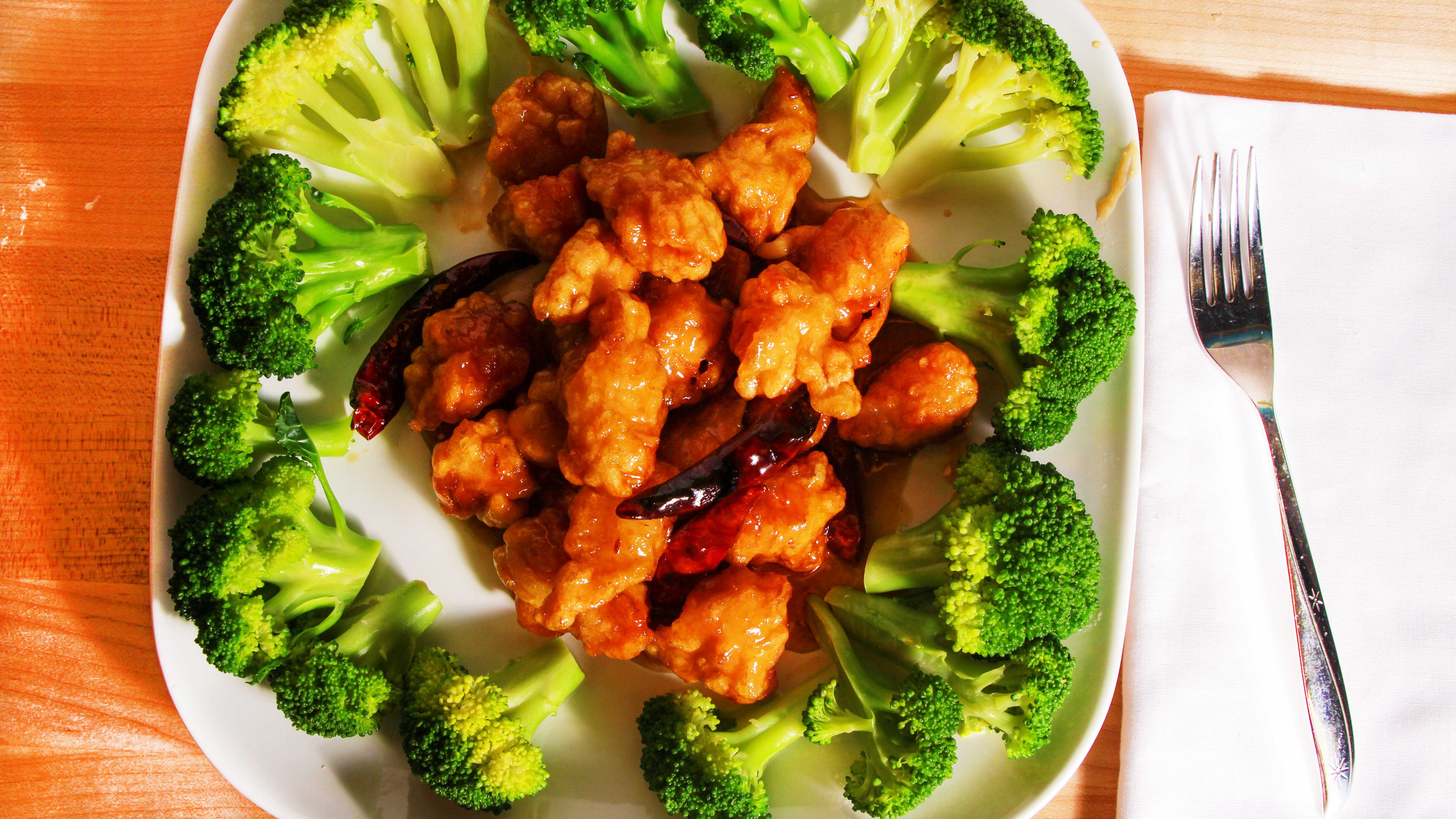 Order S1. General Tso's Chicken Specialty  food online from Shanghai Garden store, East Patchogue on bringmethat.com
