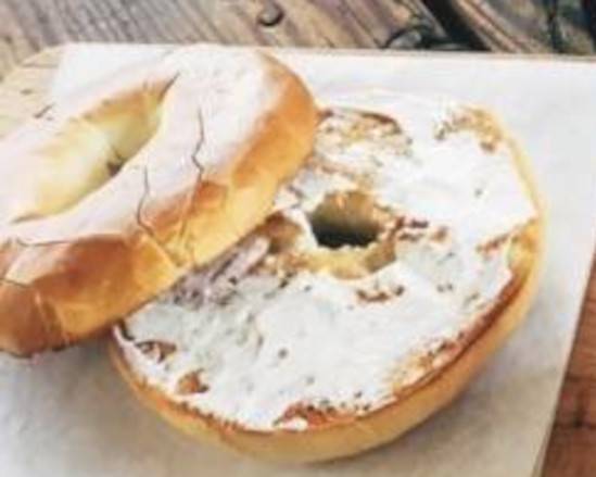 Order Bagel With Cream Cheese food online from Maz Café Con Leche store, Santa Ana on bringmethat.com